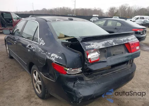 2005 Honda Accord 2.4 Ex from USA, damaged, VIN 1HGCM56755A087075